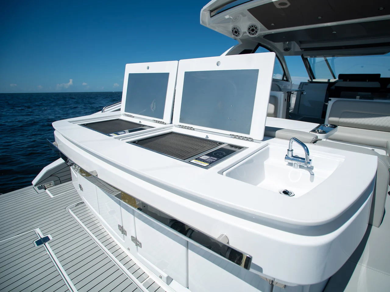 2026 Cruisers Yachts 50 GLS OB 50.0 feet, Fort Myers, FL #9