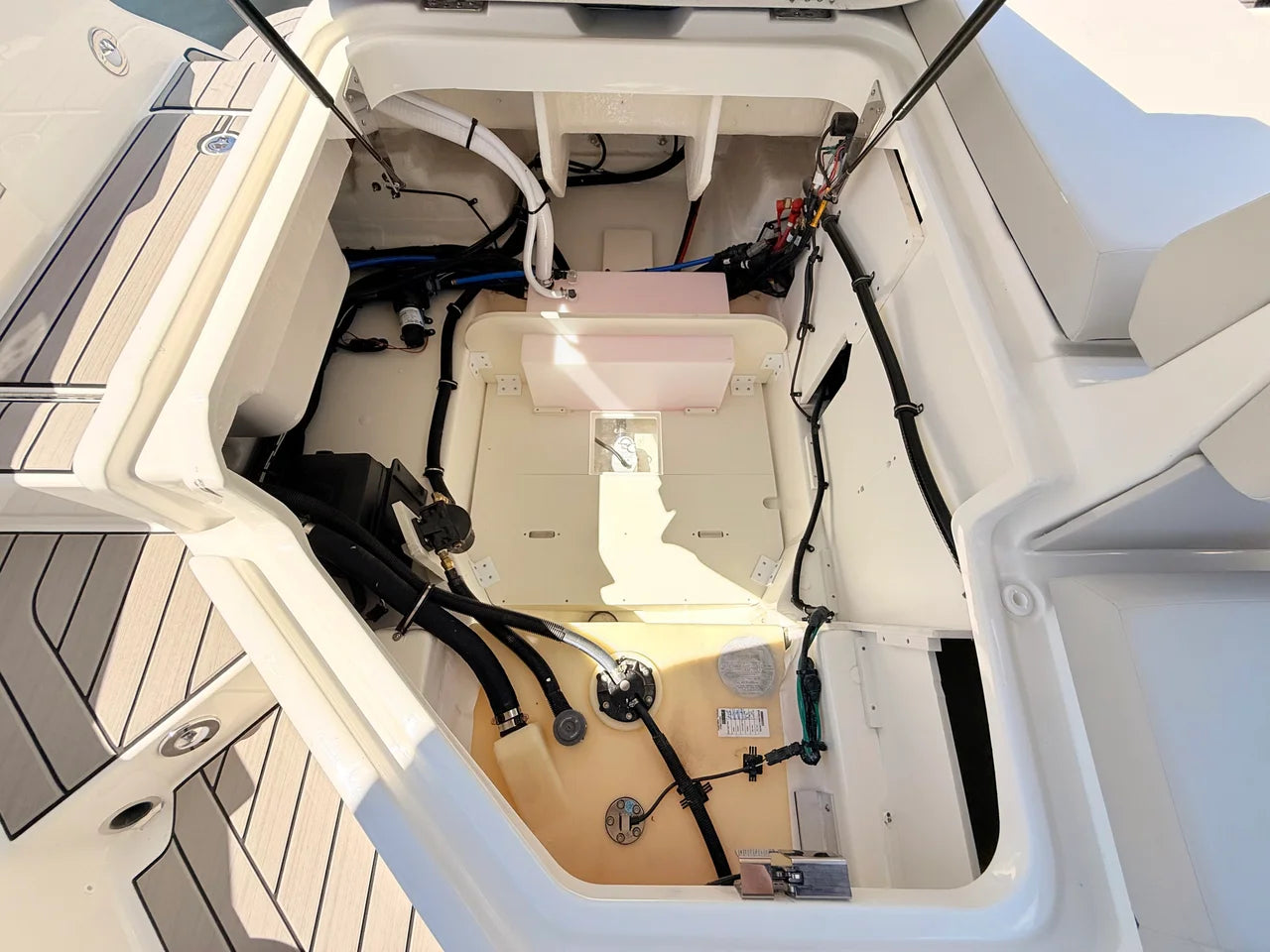 2027 Sea Ray SDX 270 Outboard 27.0 feet, St Petersburg, FL #29