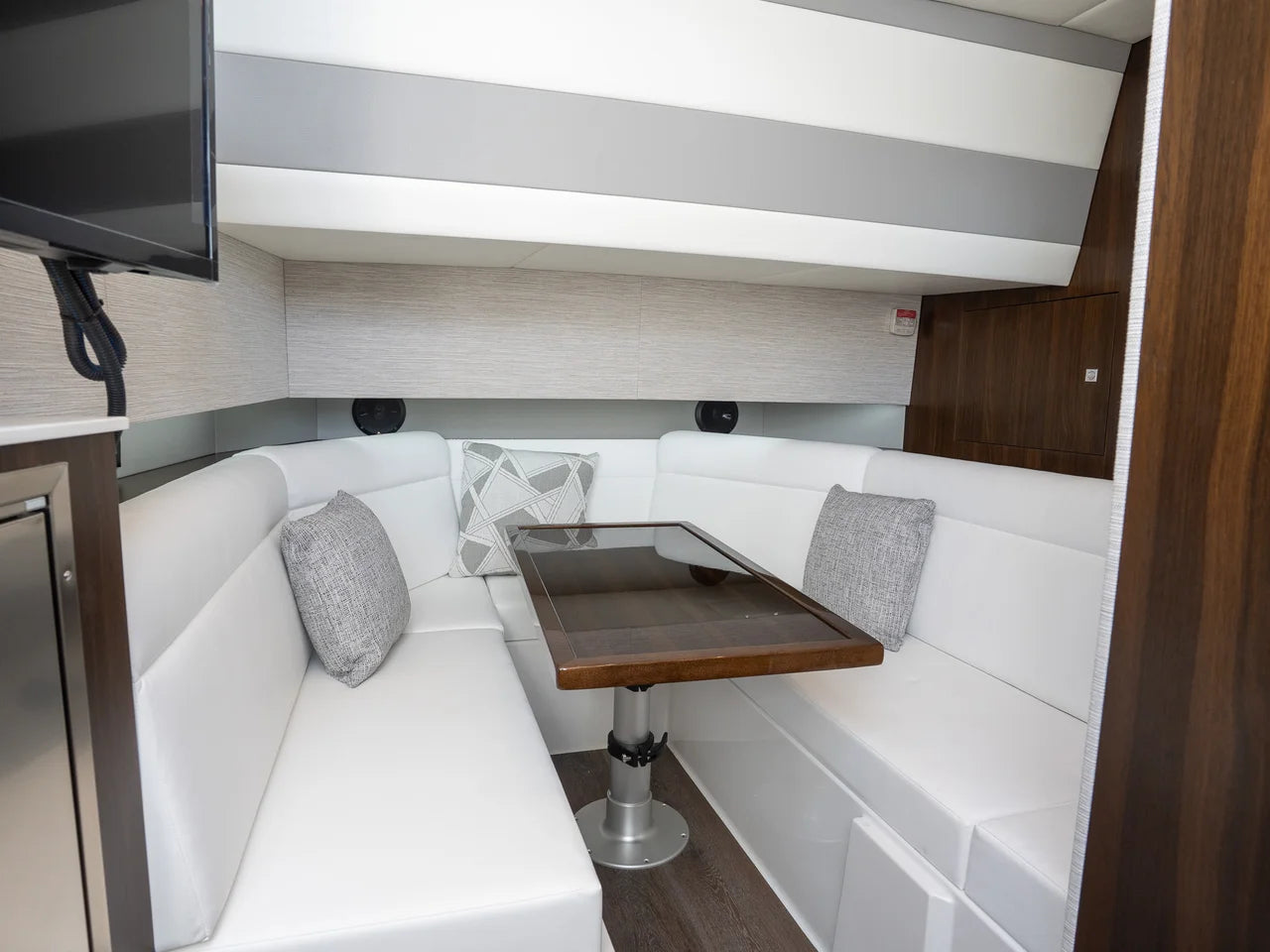 2026 Cruisers Yachts 42 GLS Outboard 42.0 feet, Miami, FL #49