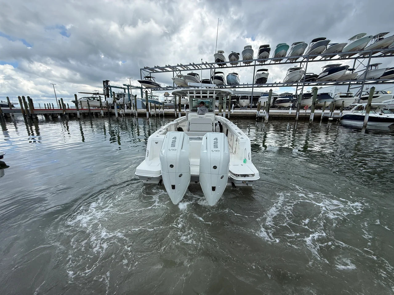 2026 Boston Whaler 330 Outrage 33.0 feet, Sarasota, FL #7