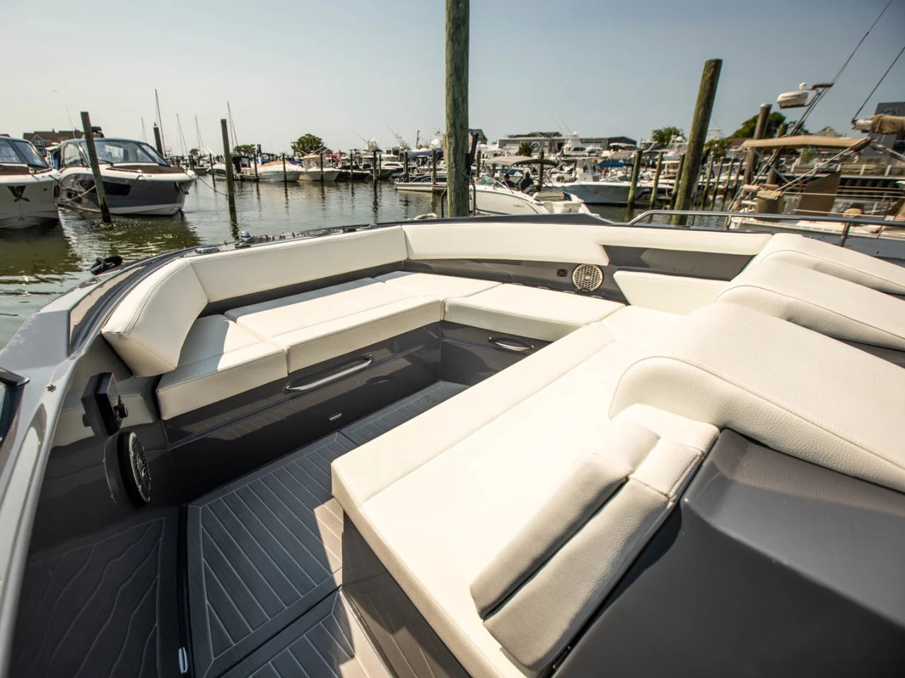 2024 Cruisers Yachts 38 GLS-OB SB 38.0 feet, Somers Point, New Jersey #71