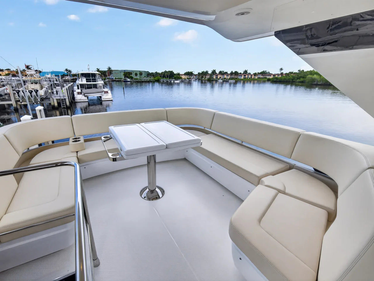 2026 Cruisers Yachts 57 FLY 57.0 feet, Stuart, Florida #16