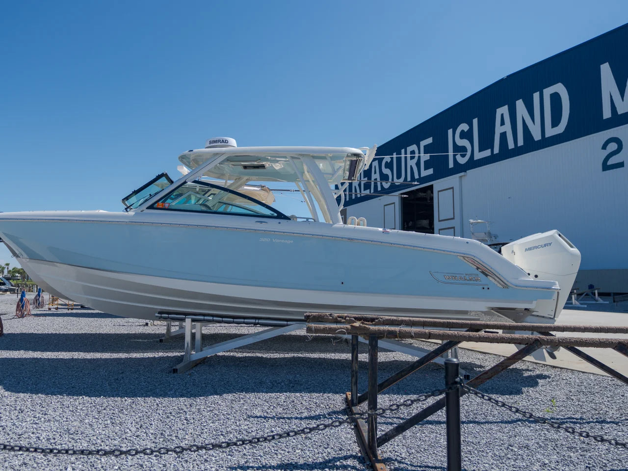2025 Boston Whaler VANTAGE 320 33.0 feet, Panama City, FL #1