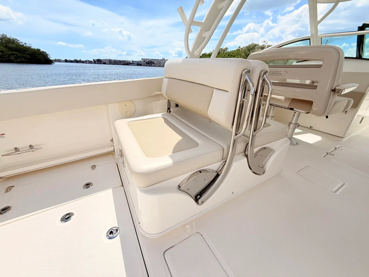 2024 Boston Whaler 320 Vantage 32.0 feet, St Petersburg, FL #31