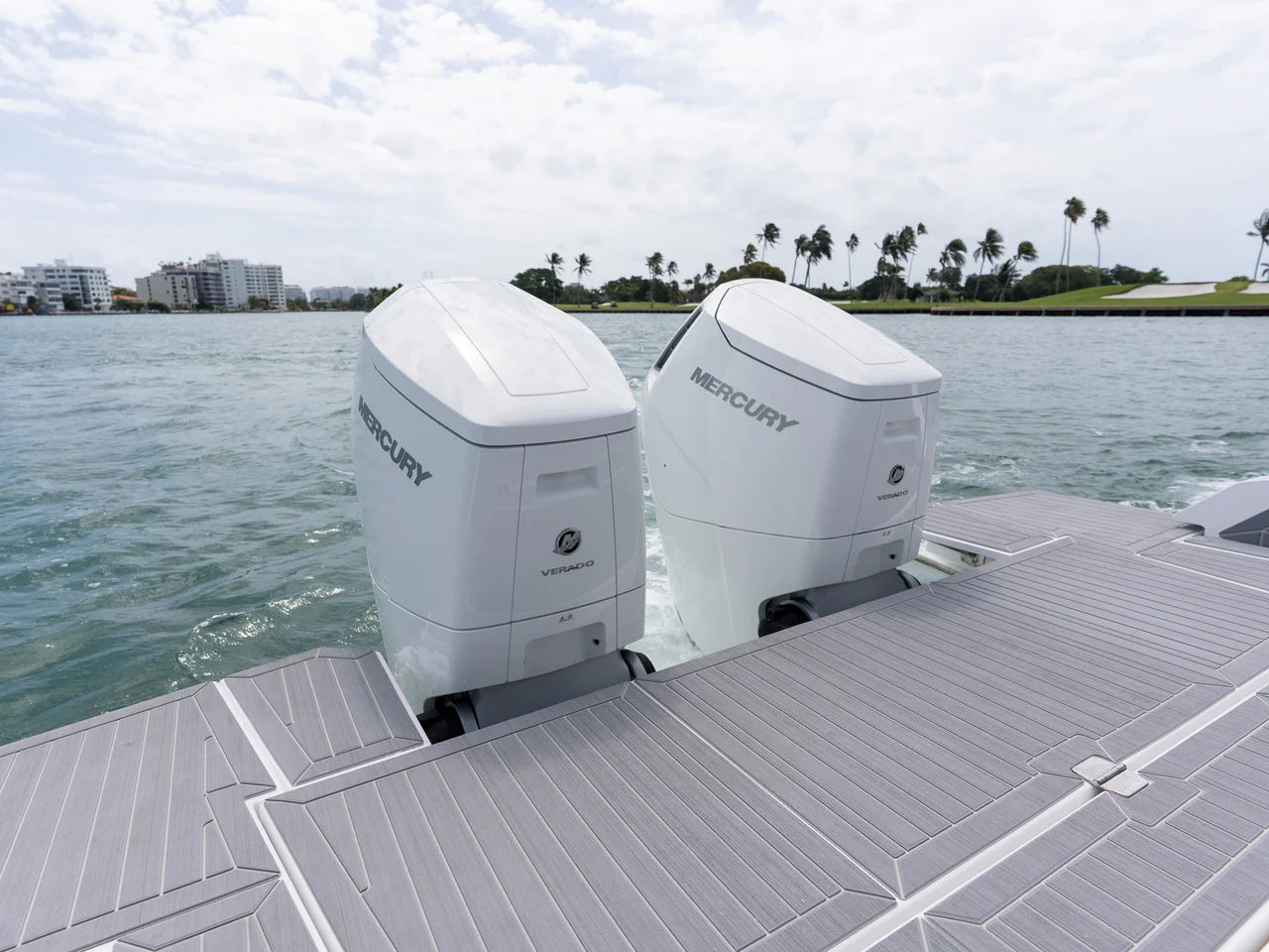 2026 Cruisers Yachts 42 GLS Outboard 42.0 feet, Miami, FL #25
