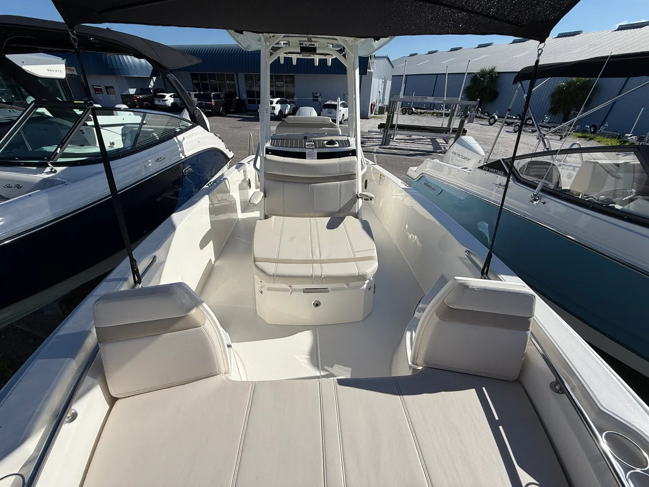 2027 Boston Whaler 250 Dauntless 25.0 feet, Venice, Florida #13