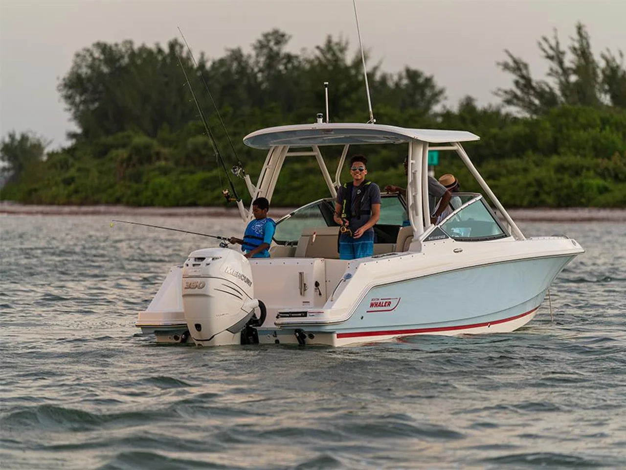2026 Boston Whaler 240 Vantage 24.0 feet, Inuvik, Northwest Territories #57