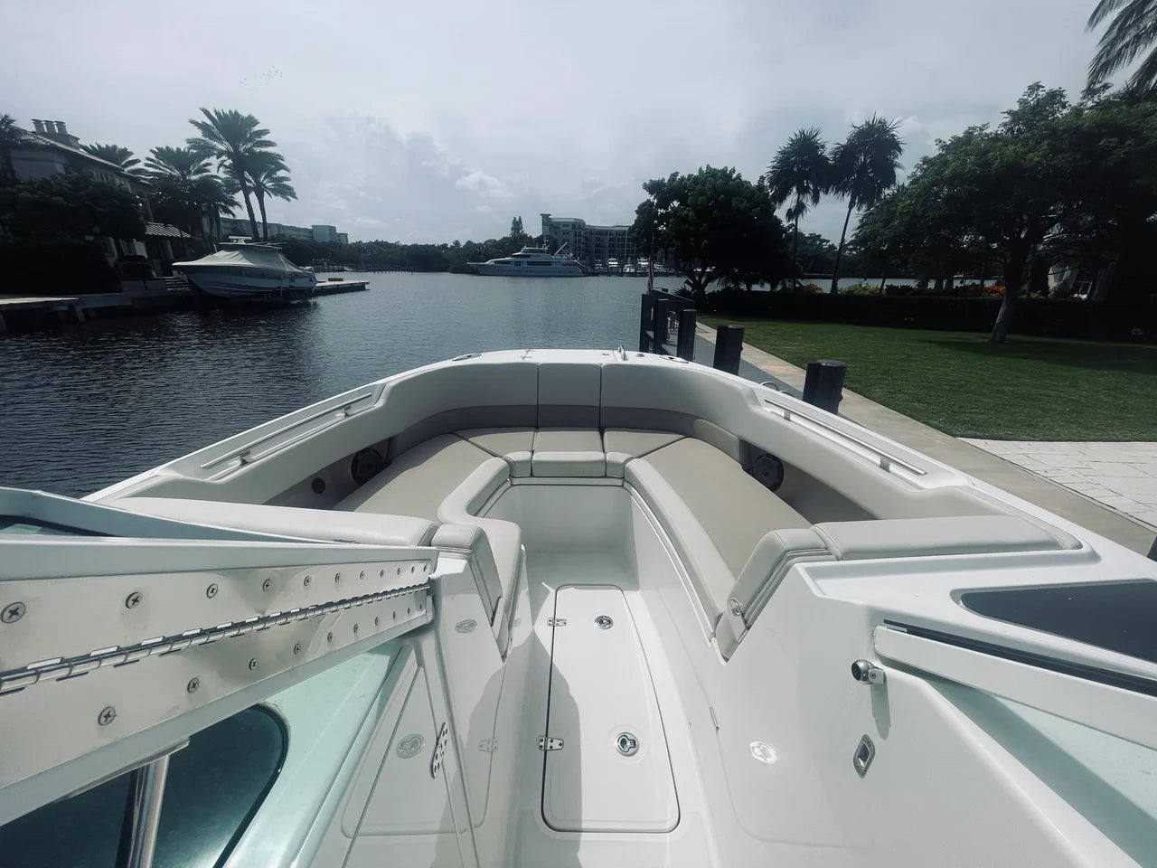 2022 Boston Whaler 320 VANTAGE 32.0 feet, Delray Beach, FL #11