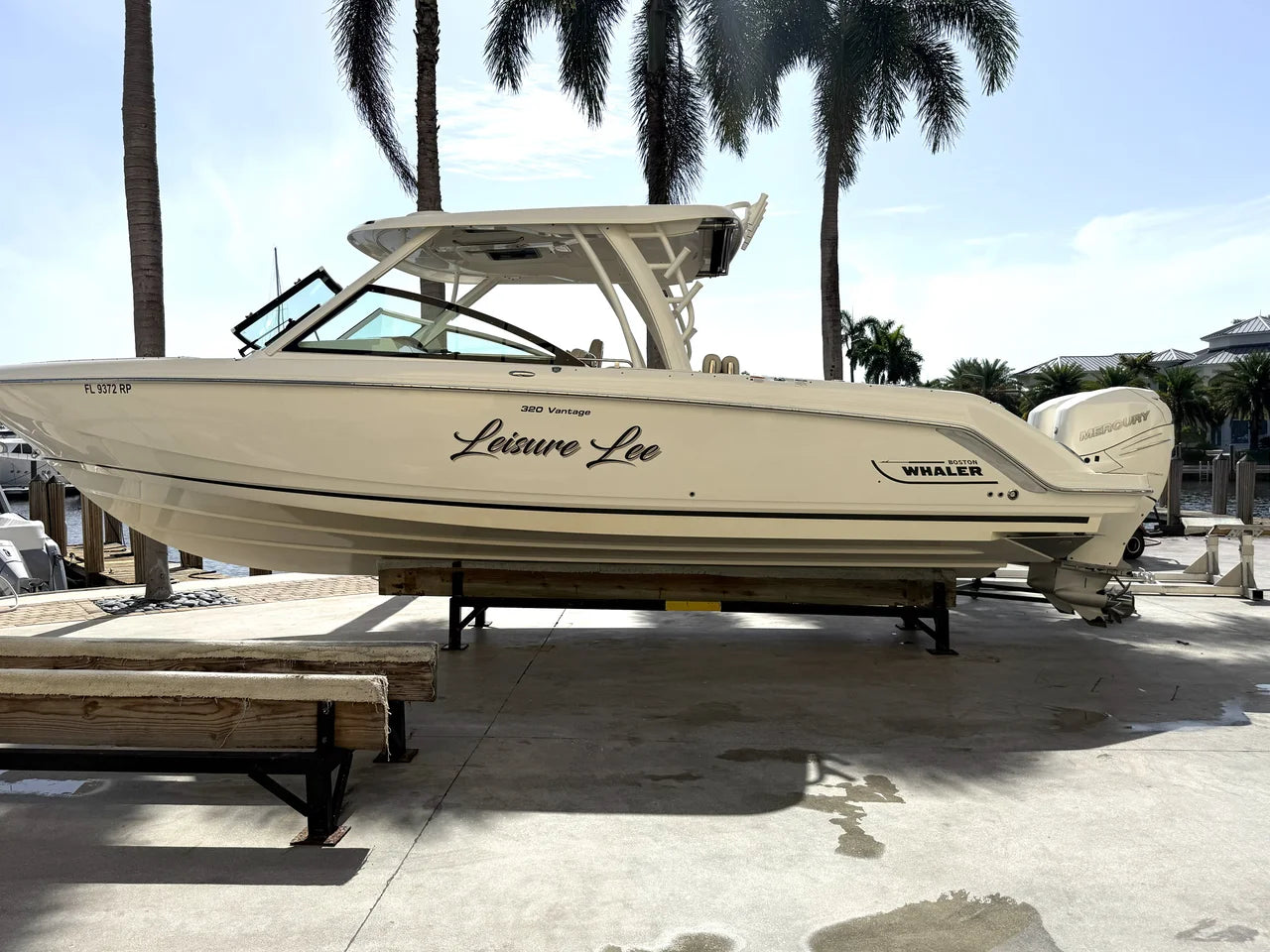 2018 Boston Whaler 320 VANTAGE 32.0 feet, Pompano Beach, Florida #3