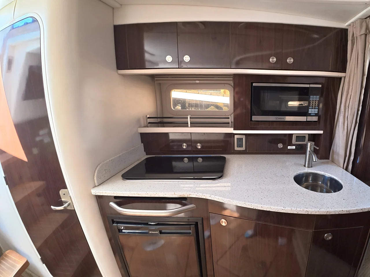 2016 Sea Ray 330 Sundancer 33.0 feet, Huntington, NY #23