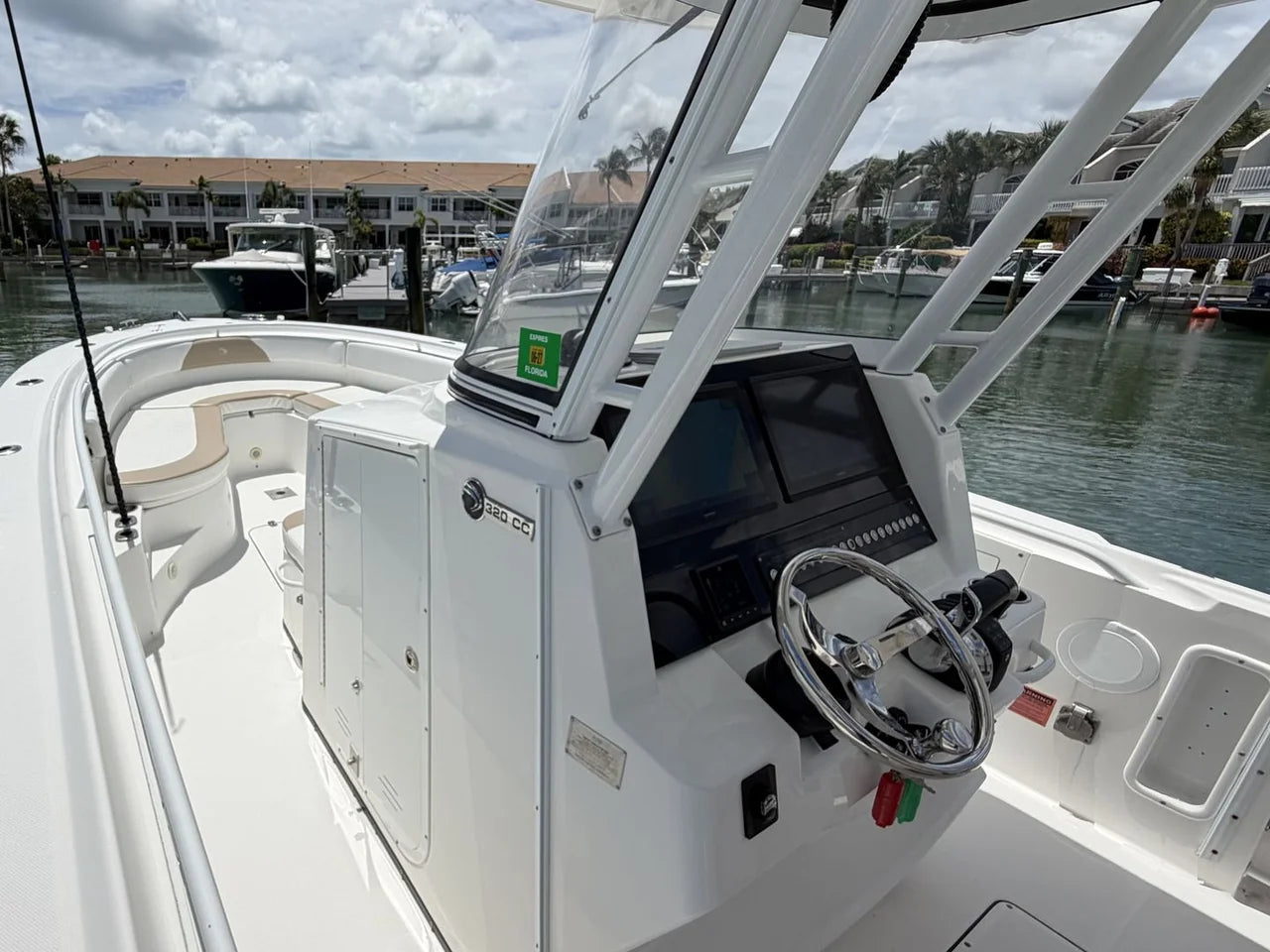2017 EdgeWater 320 CC 31.0 feet, Jupiter, FL #16