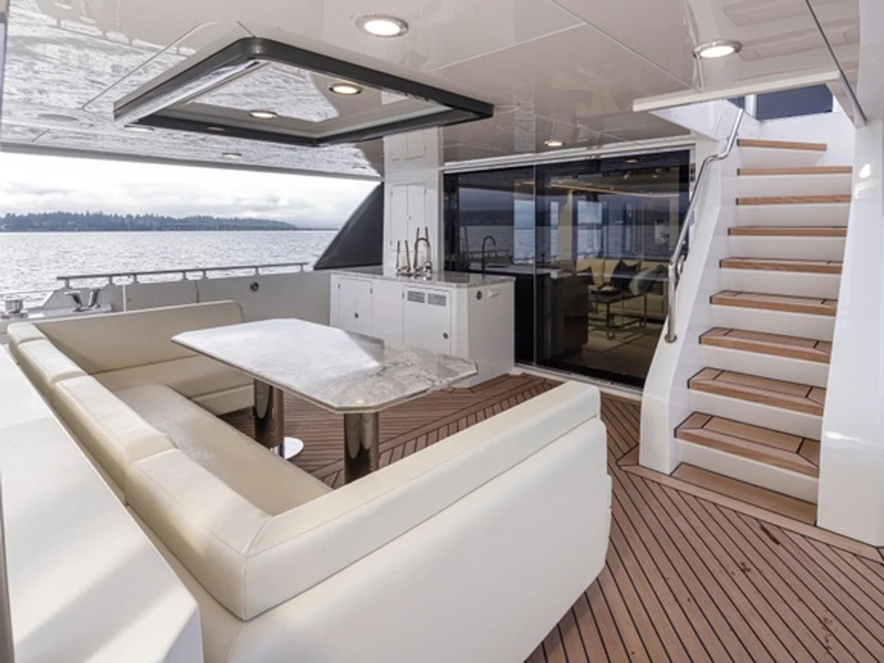 2027 Ocean Alexander 27R 93.0 feet, Pompano Beach, FL #14