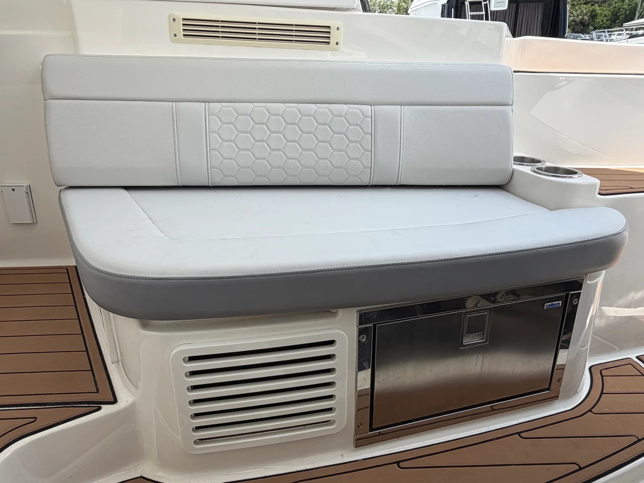 2019 Sea Ray Sundancer 350 Coupe 35.0 feet, Pensacola, Florida #7