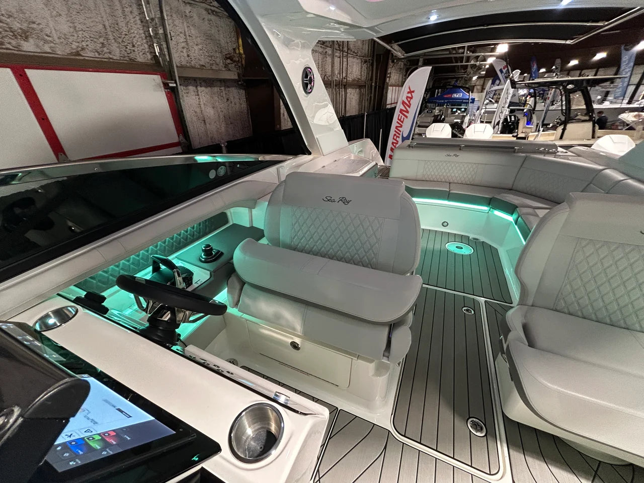 2026 Sea Ray SLX 310 Outboard 31.0 feet, Grasonville, MD #29