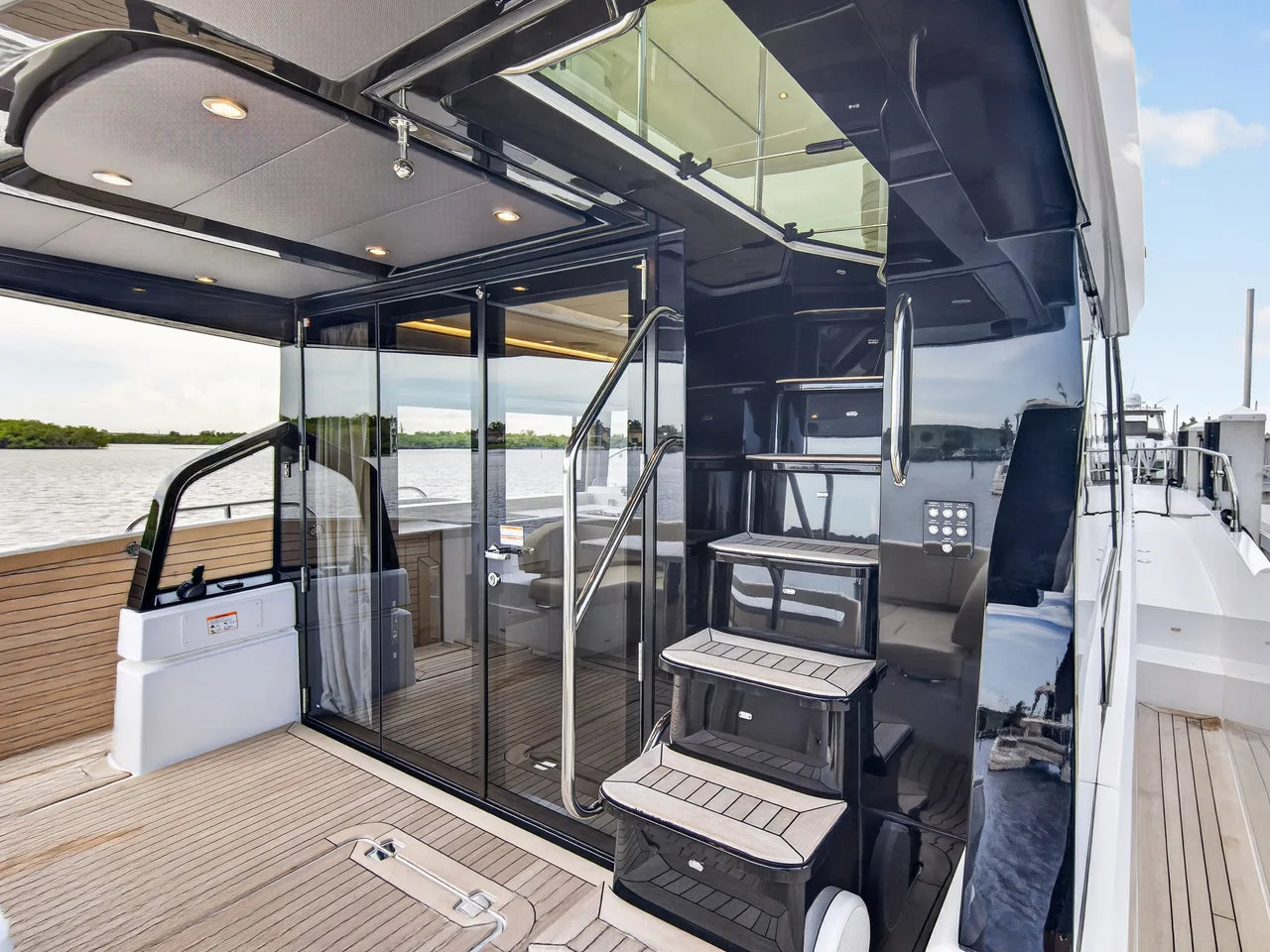 2026 Cruisers Yachts 57 FLY 57.0 feet, Stuart, Florida #78