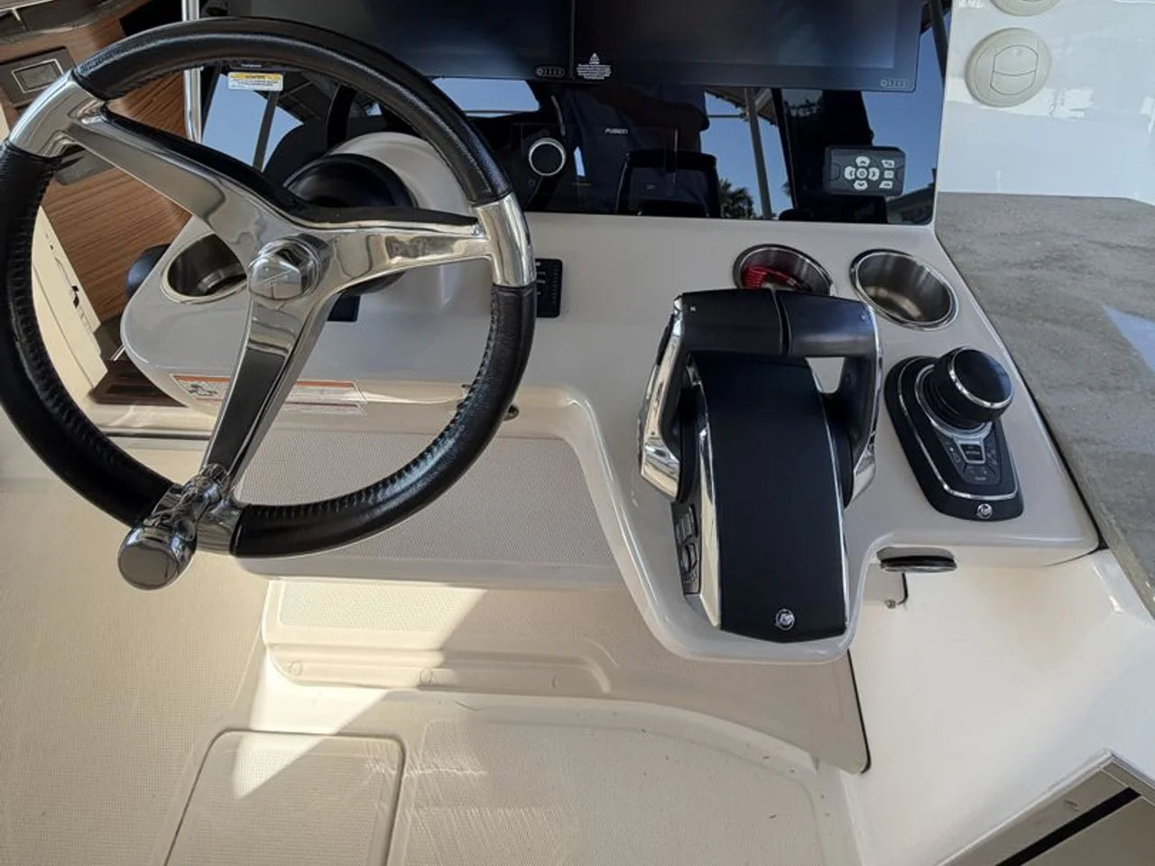 2023 Boston Whaler 350 REALM 35.0 feet, Fort Myers, FL #14