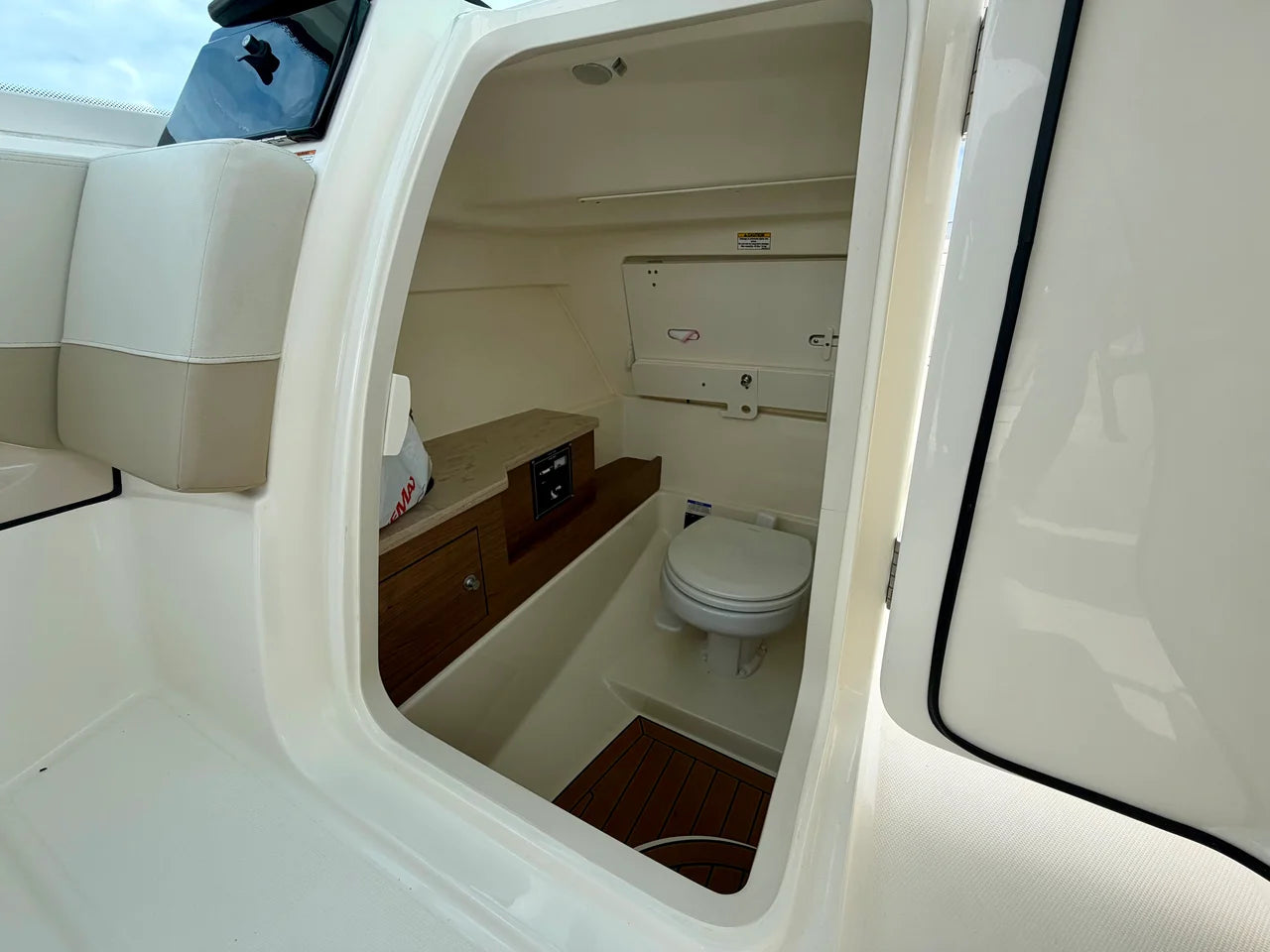 2024 Boston Whaler 280 VANTAGE 29.0 feet, Sarasota, FL #20