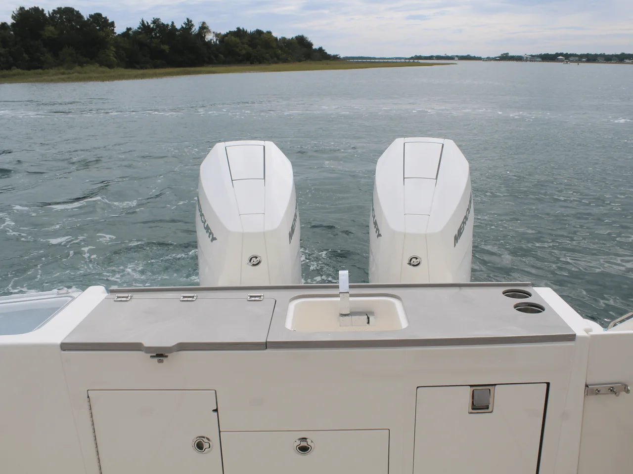 2026 Boston Whaler 330 Vantage 33.0 feet, Charleston, SC #19