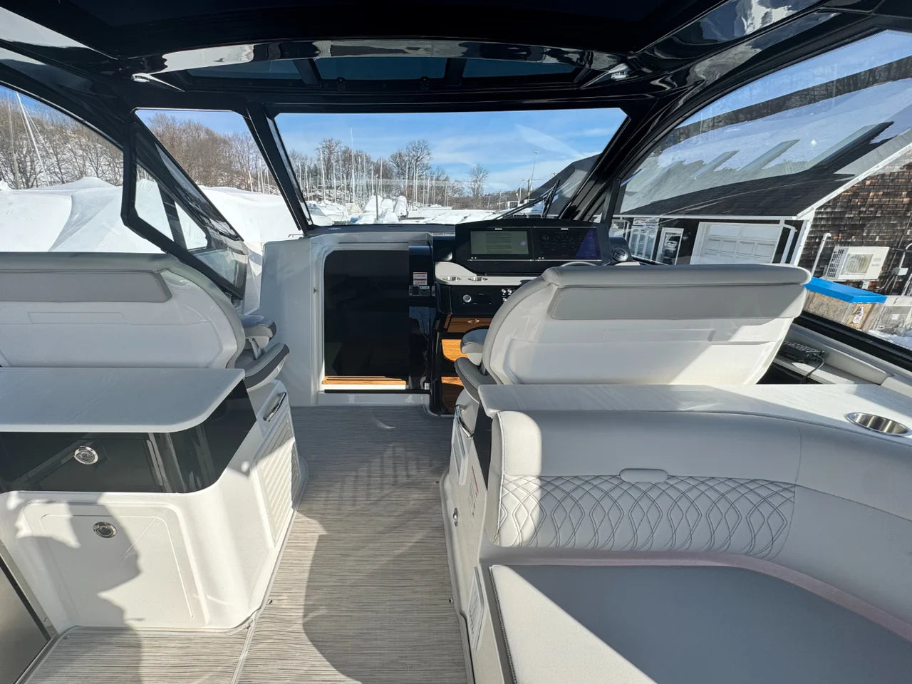 2026 Sea Ray Sundancer 370 Outboard 37.0 feet, Huntington, NY #13