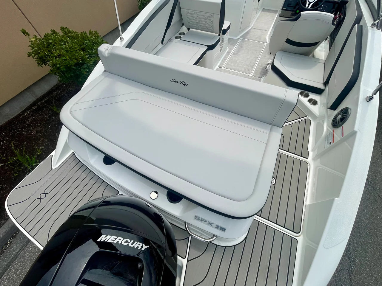 2027 Sea Ray SPX 210 Outboard 21.0 feet, Danvers, Massachusetts #1