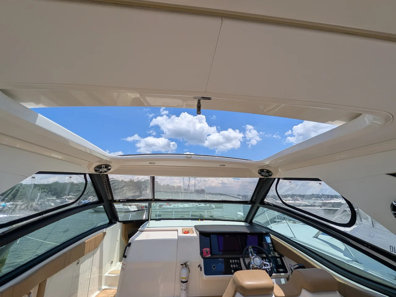 2019 Sea Ray 320 SUNDANCER 32.0 feet, Chesapeake City, MD #24
