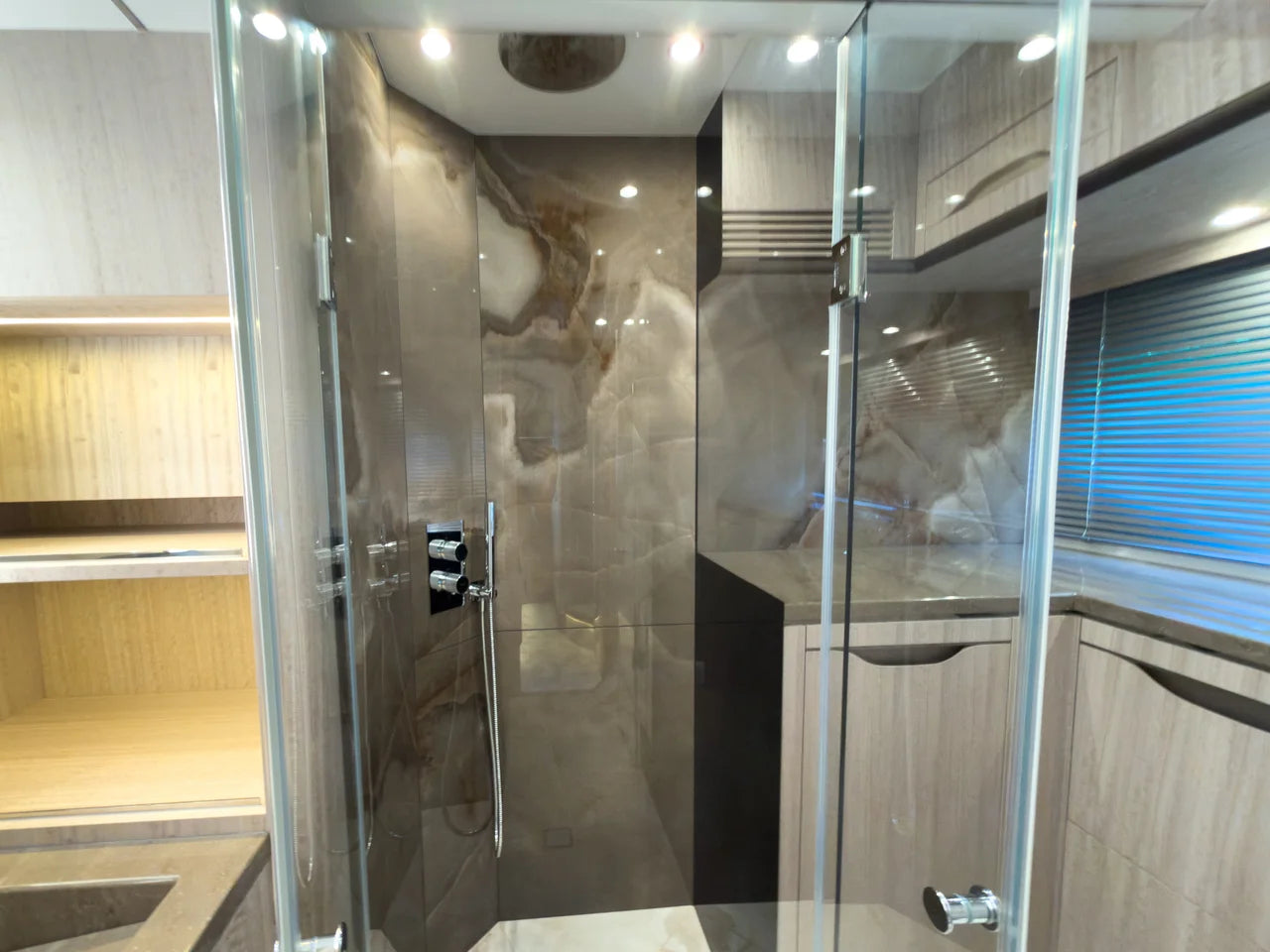 2027 Galeon 520FLY 52.0 feet, Dania Beach, Florida #40