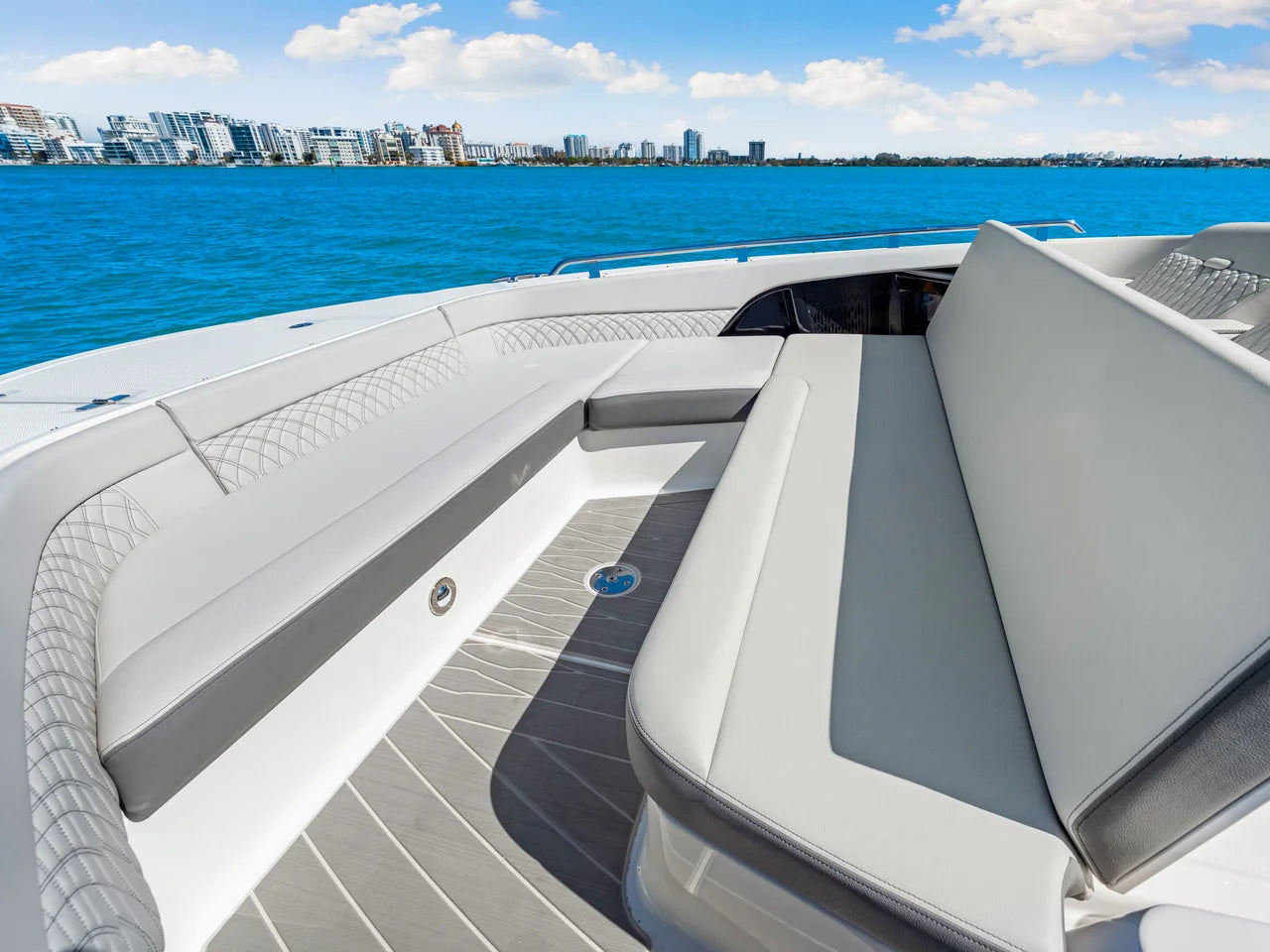2026 Sea Ray Sundancer 370 Outboard 37.0 feet, Sarasota, FL #77