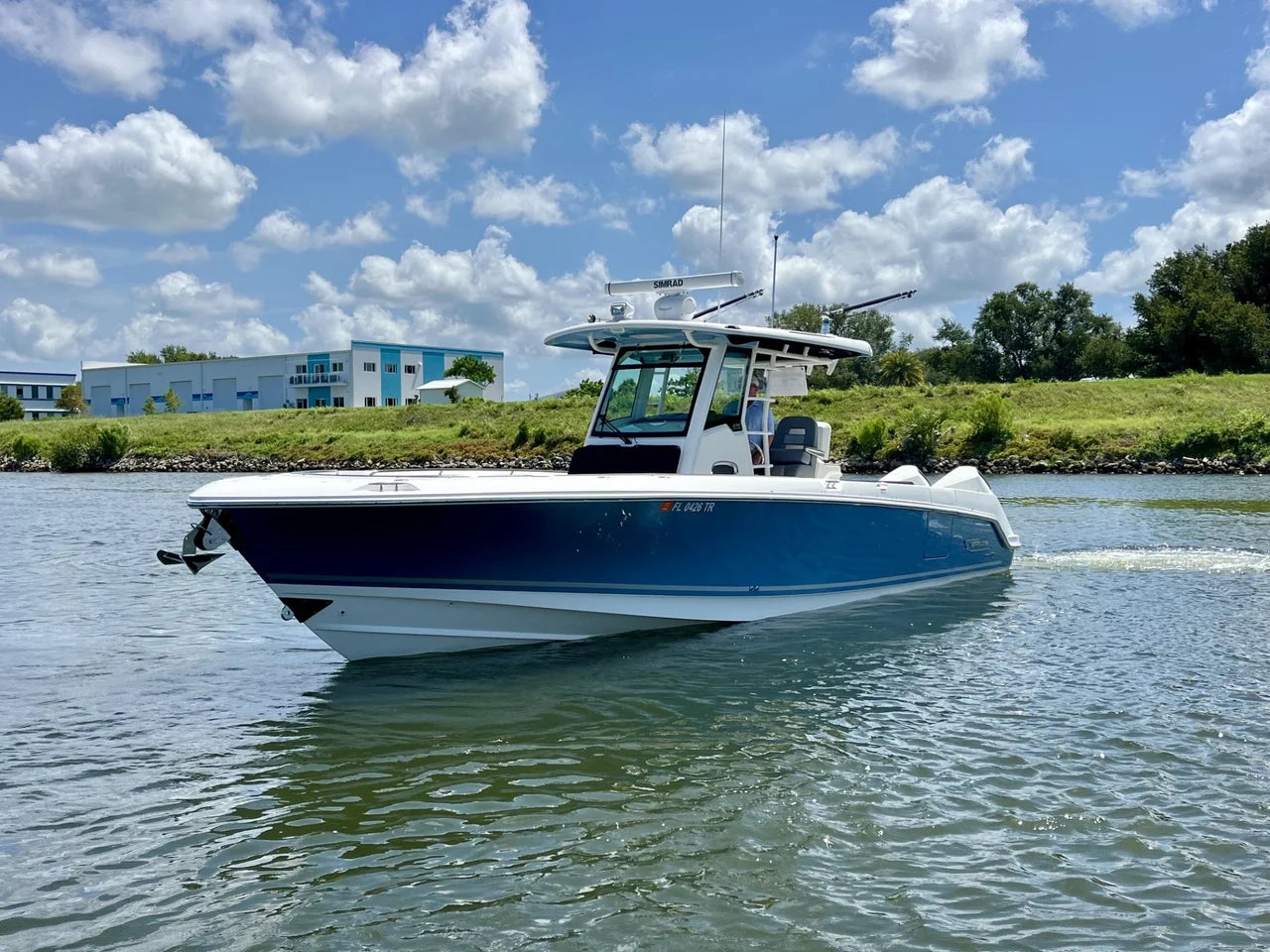 2023 Boston Whaler 330 OUTRAGE 33.0 feet, Venice, Florida #2