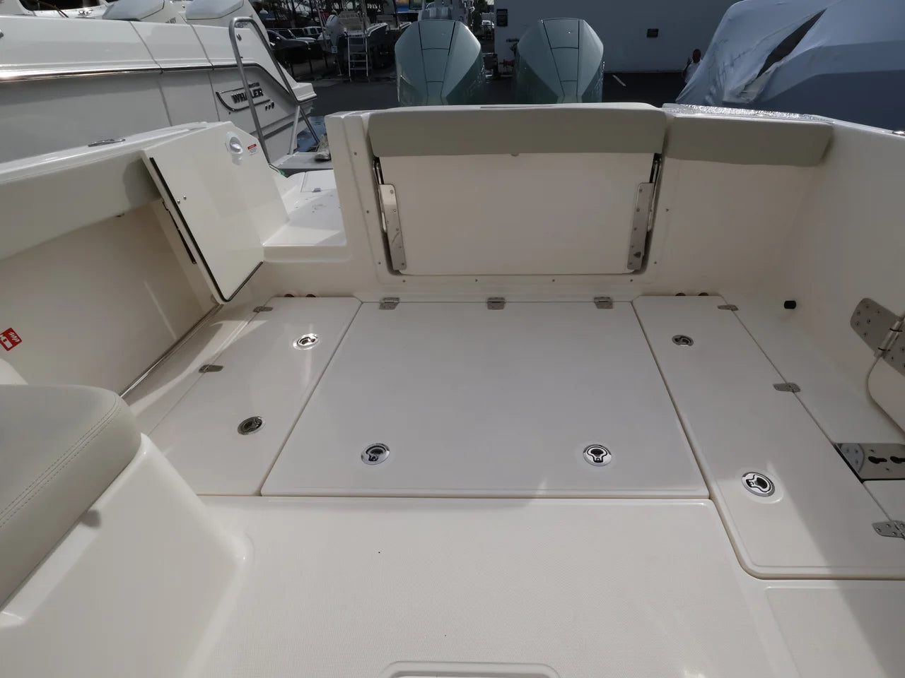 2027 Boston Whaler 280 Vantage 27.0 feet, Naples, Florida #11