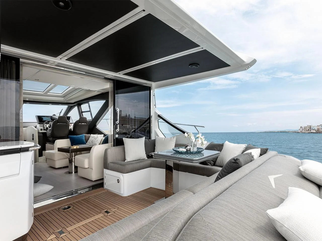 2026 Azimut S6 59.0 feet, Inuvik, Northwest Territories #29