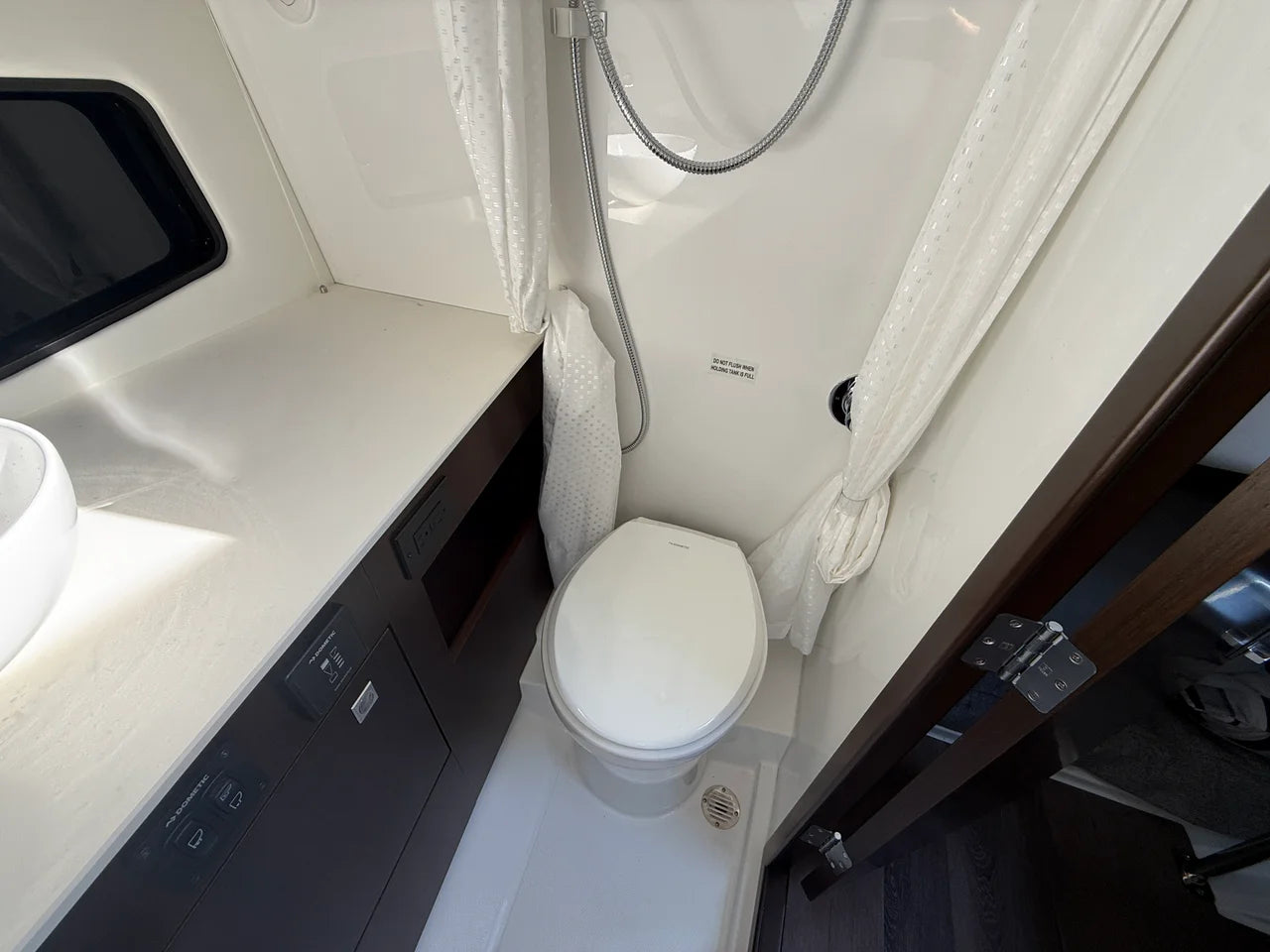 2027 Cruisers Yachts 34 GLS Outboard 34.0 feet, Venice, Florida #29
