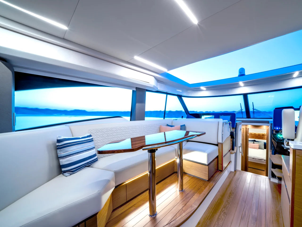 2026 Tiara Yachts 48 LE 48.0 feet, Inuvik, Northwest Territories #11