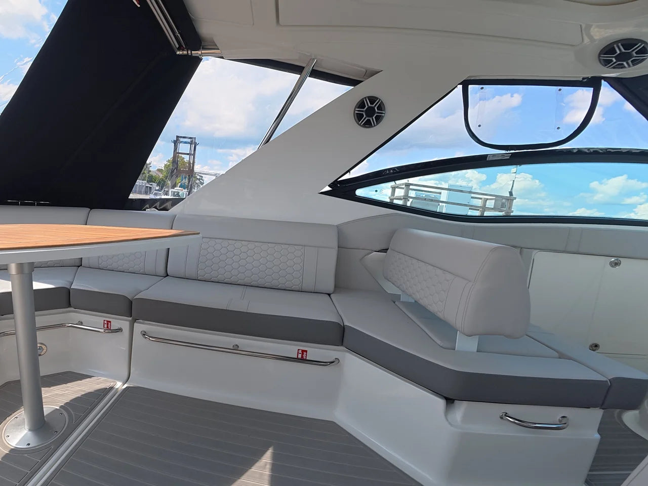 2026 Sea Ray Sundancer 320 Outboard 32.0 feet, Brick Township, New Jersey #7