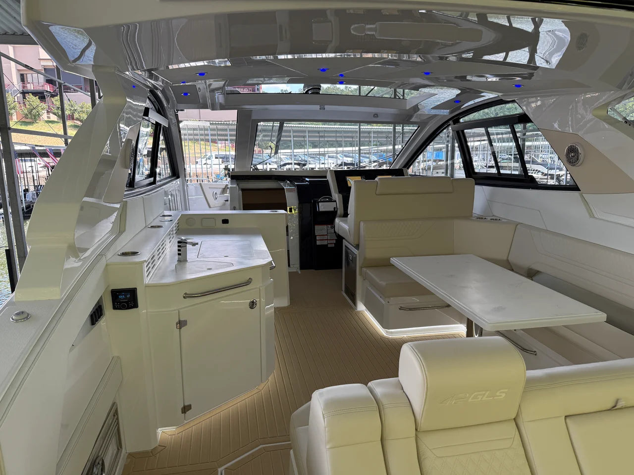2027 Cruisers Yachts 42 GLS 42.0 feet, Lake Ozark, MO #15
