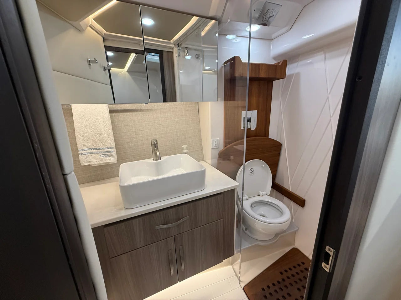 2021 Regal 36 GRANDE COUPE 36.0 feet, Cumming, GA #61