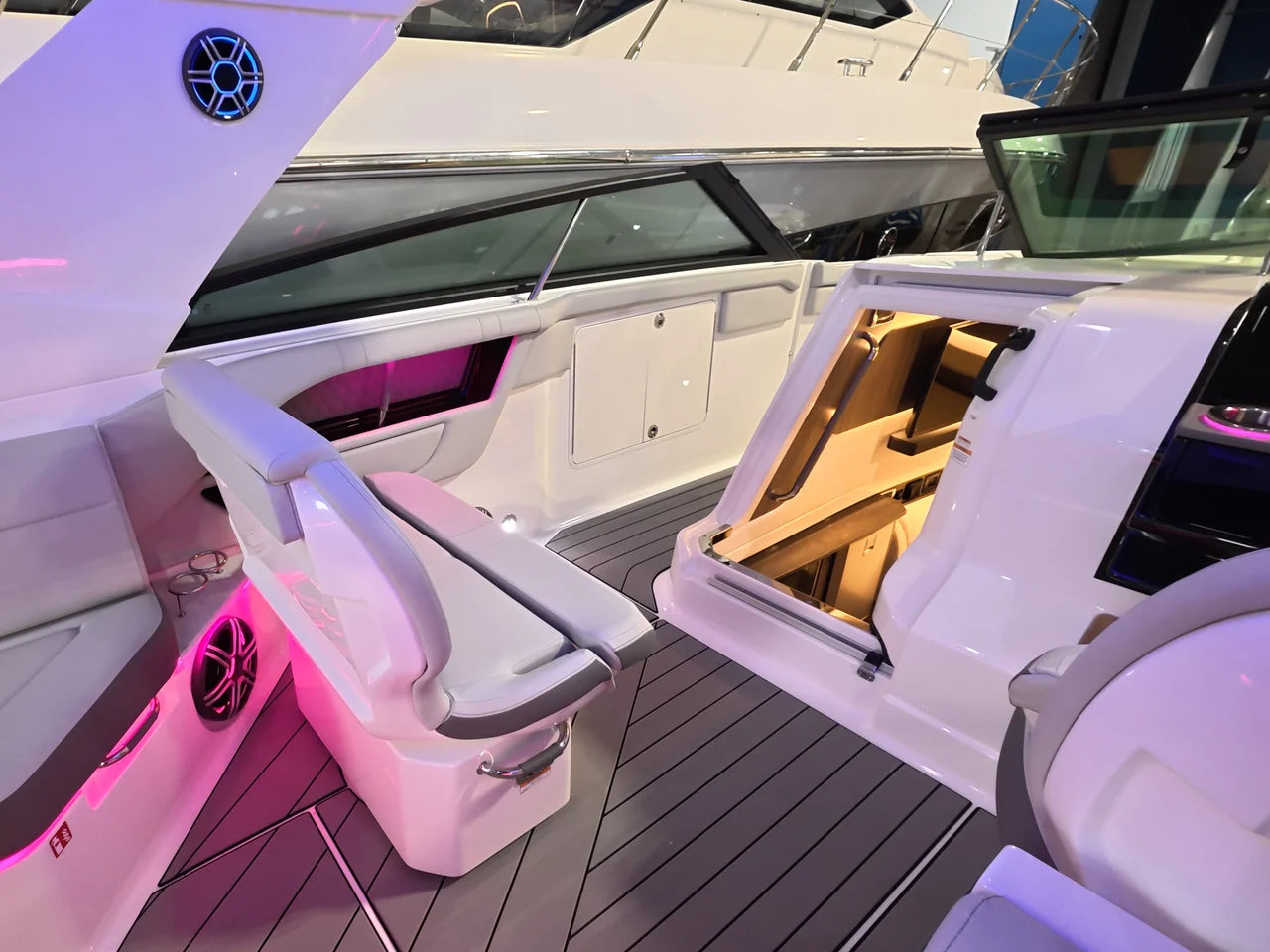 2026 Sea Ray SLX 400 Outboard 40.0 feet, Lake Ozark, MO #25