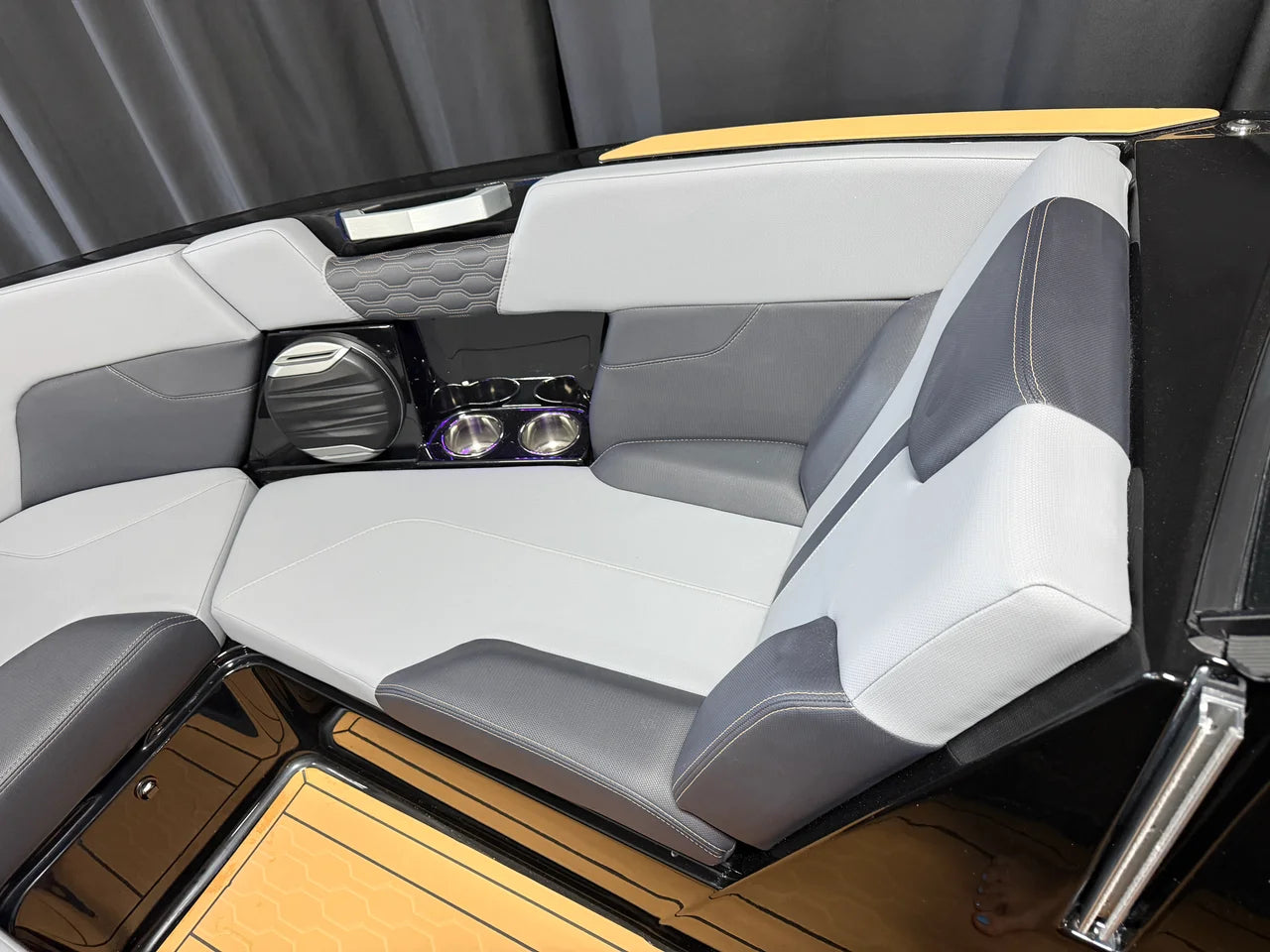 2027 Mastercraft XT23 23.0 feet, Nisswa, Minnesota #81