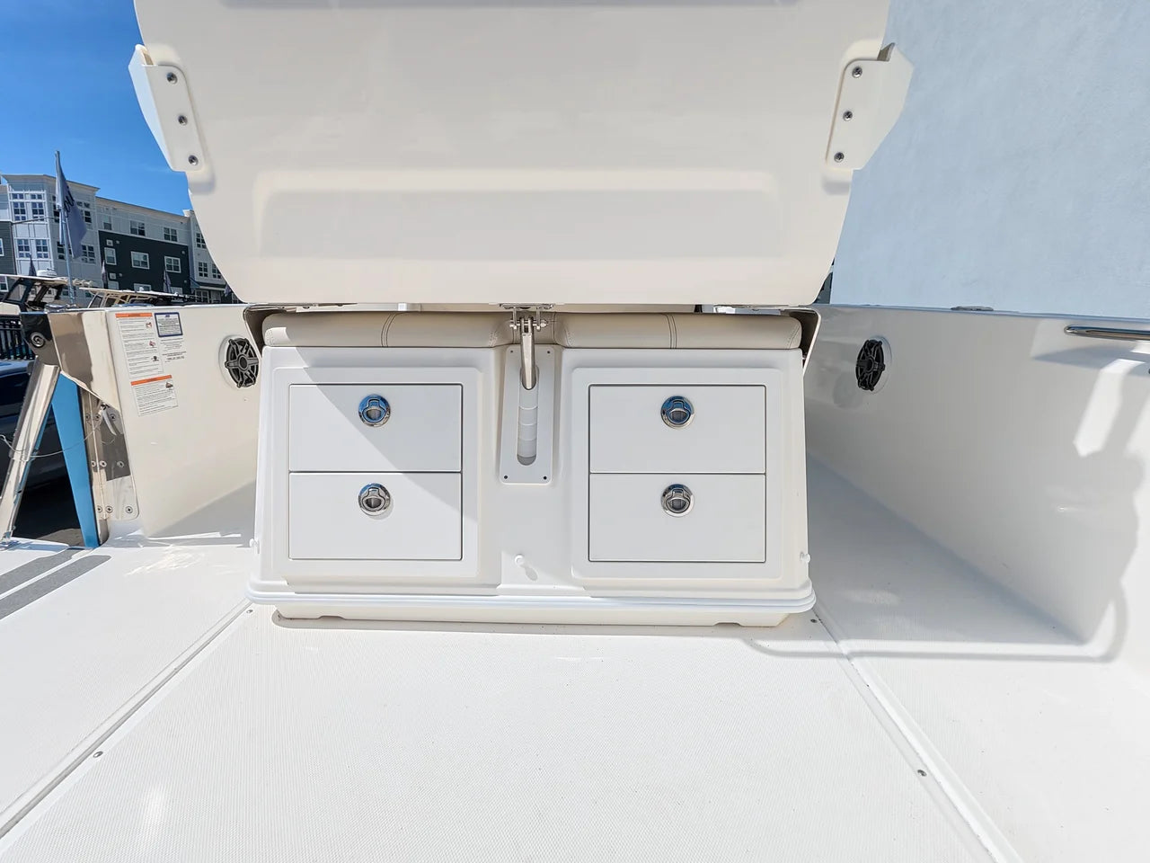 2027 Boston Whaler 280 Dauntless 28.0 feet, Norwalk, Connecticut #12