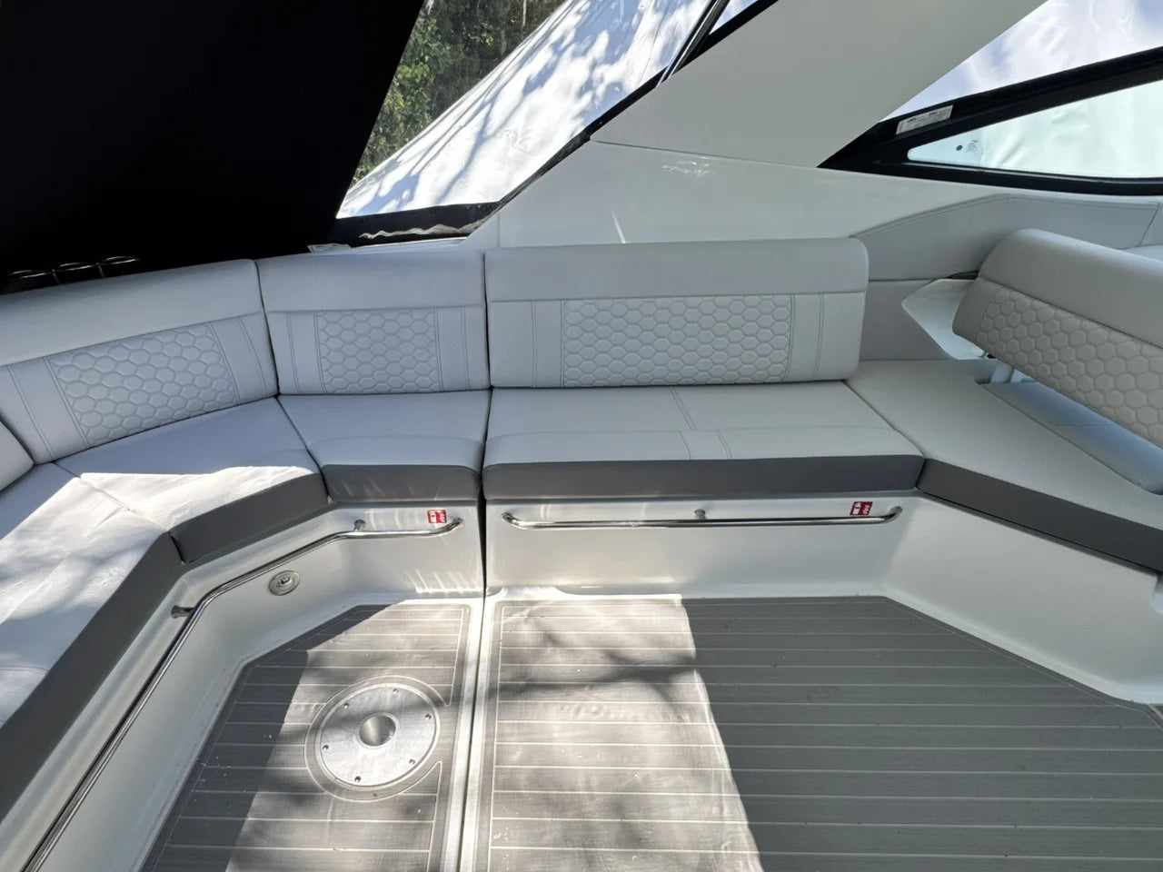 2026 Sea Ray Sundancer 320 Outboard 32.0 feet, Huntington, NY #10