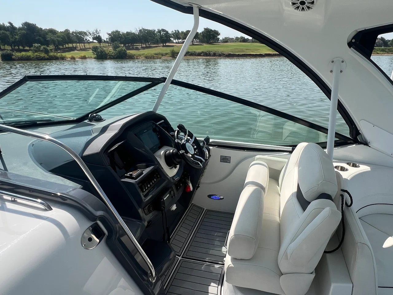 2018 Cruisers Yachts 35 EXPRESS 35.0 feet, Lewisville, TX #42
