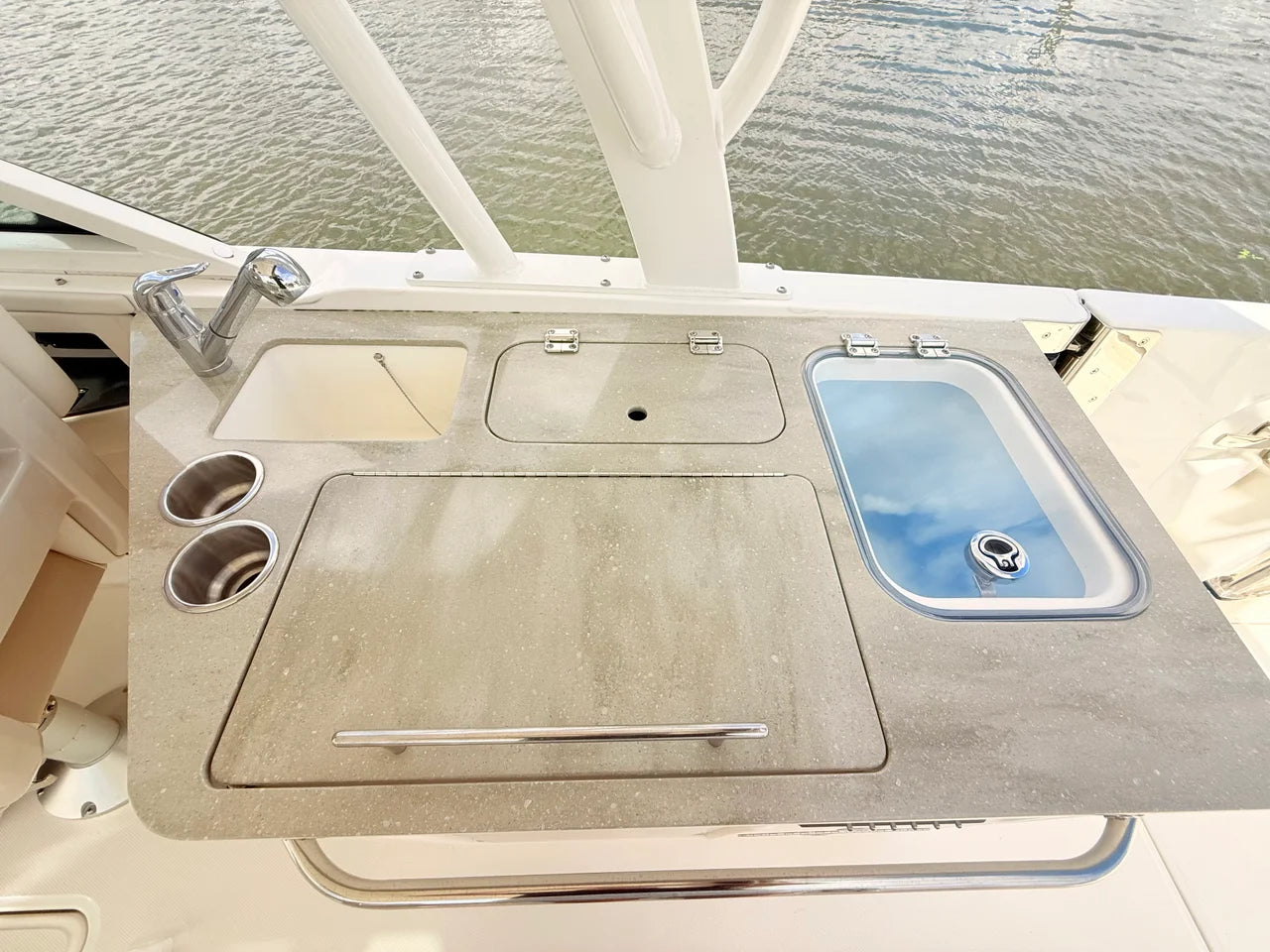 2024 Boston Whaler 320 Vantage 32.0 feet, St Petersburg, FL #40