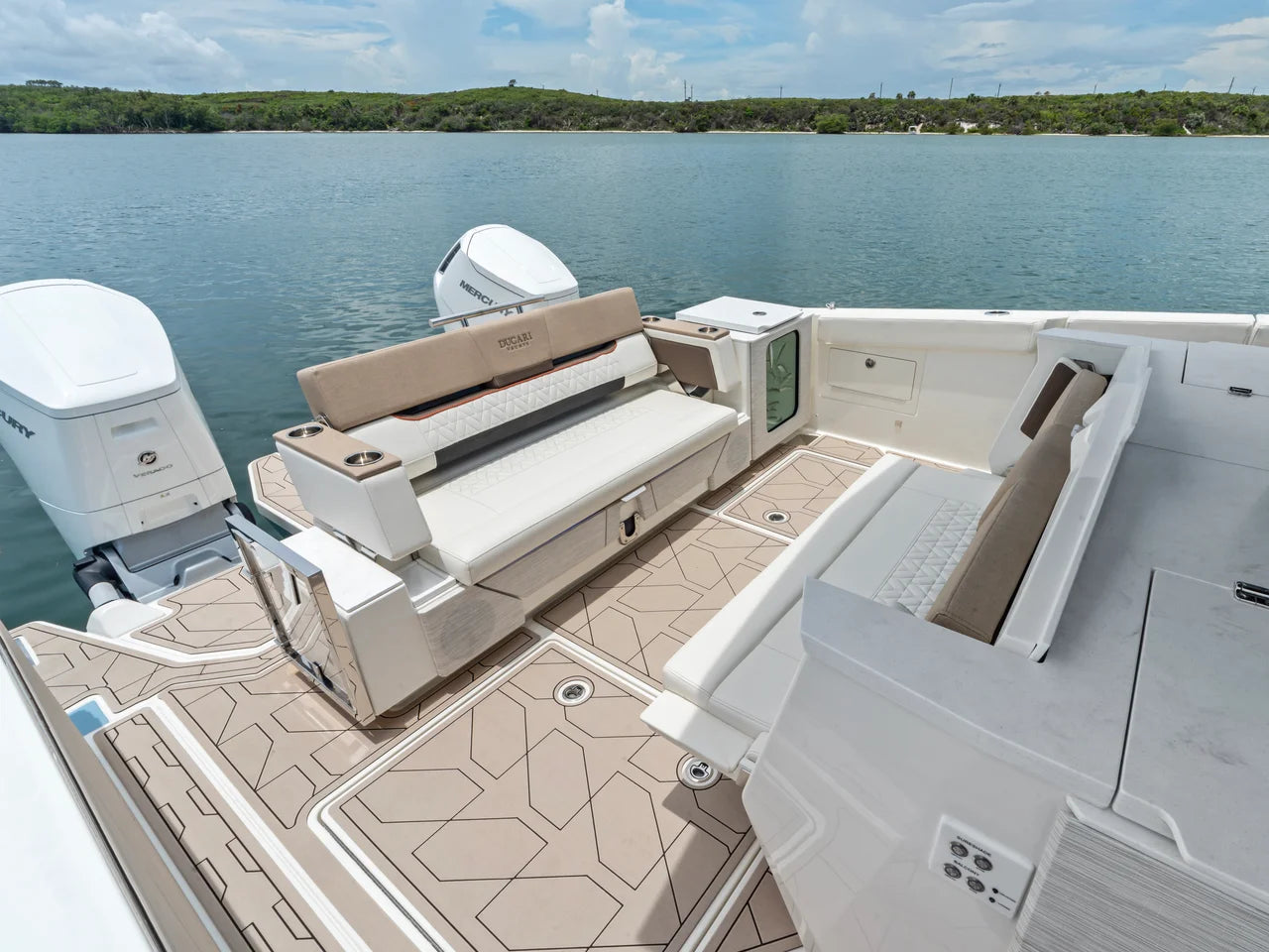 2027 Ducari 37 XIV 37.0 feet, Dania Beach, Florida #37