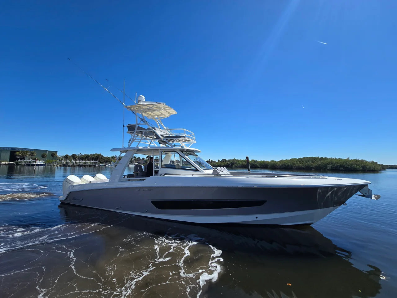 2023 Boston Whaler 420 OUTRAGE 42.0 feet, Stuart, Florida #1
