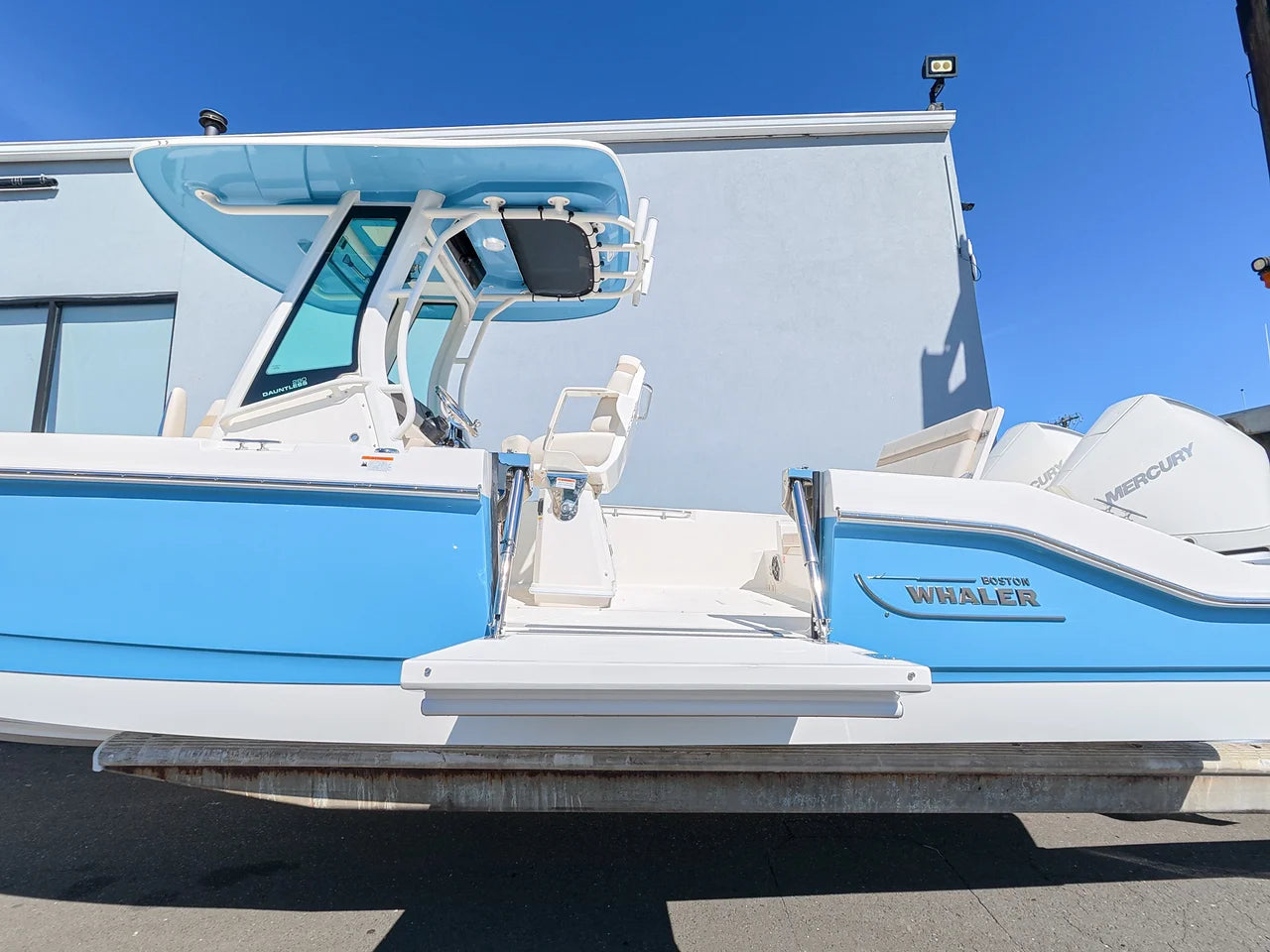 2027 Boston Whaler 280 Dauntless 28.0 feet, Norwalk, Connecticut #4
