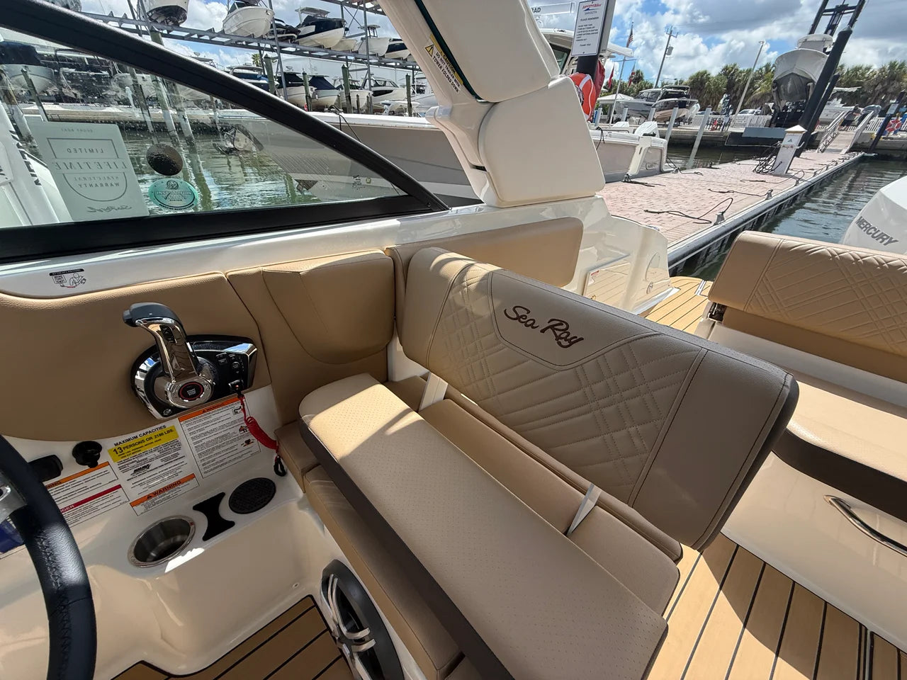2026 Sea Ray SDX 230 Outboard 23.0 feet, Sarasota, FL #2