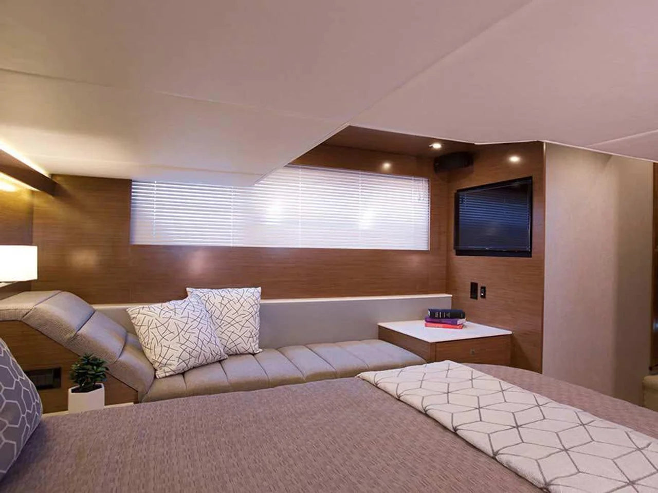2026 Cruisers Yachts 46 Cantius 46.0 feet, Pensacola, Florida #11