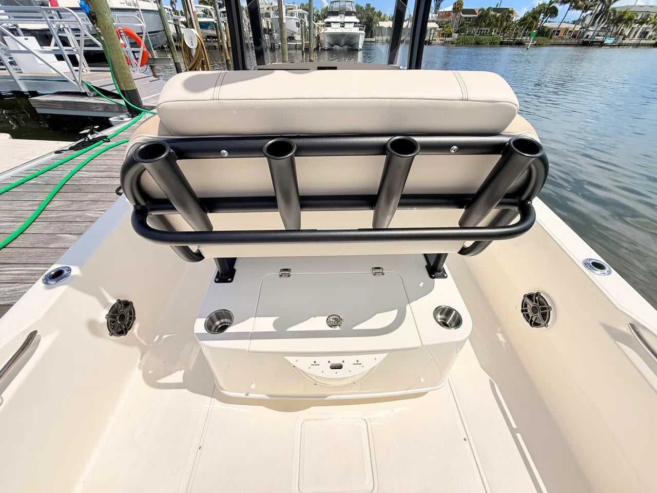 2027 Boston Whaler 220 Dauntless 22.0 feet, St Petersburg, FL #23