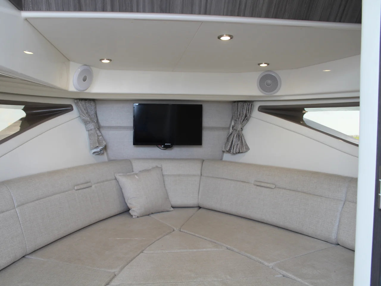 2023 Sea Ray 320 SUNDANCER 32.0 feet, Carolina Beach, NC #28