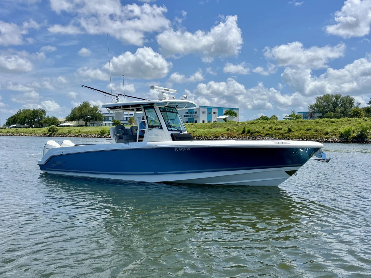 2023 Boston Whaler 330 OUTRAGE 33.0 feet, Venice, Florida #8