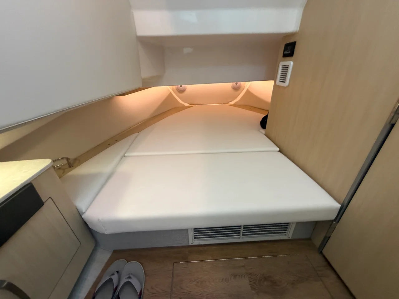 2024 Regal 330 SAV 34.0 feet, Clearwater, Florida #16